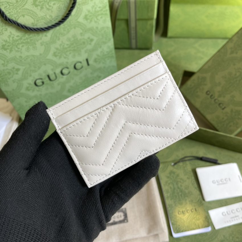 gucci-marmont-card-holder-gallery-8