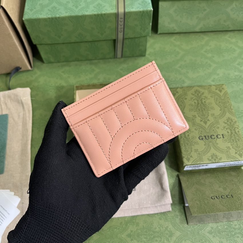 gucci-marmont-card-holder-pink-gallery-2