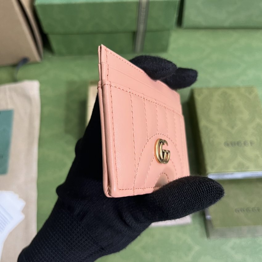 gucci-marmont-card-holder-pink-gallery-3