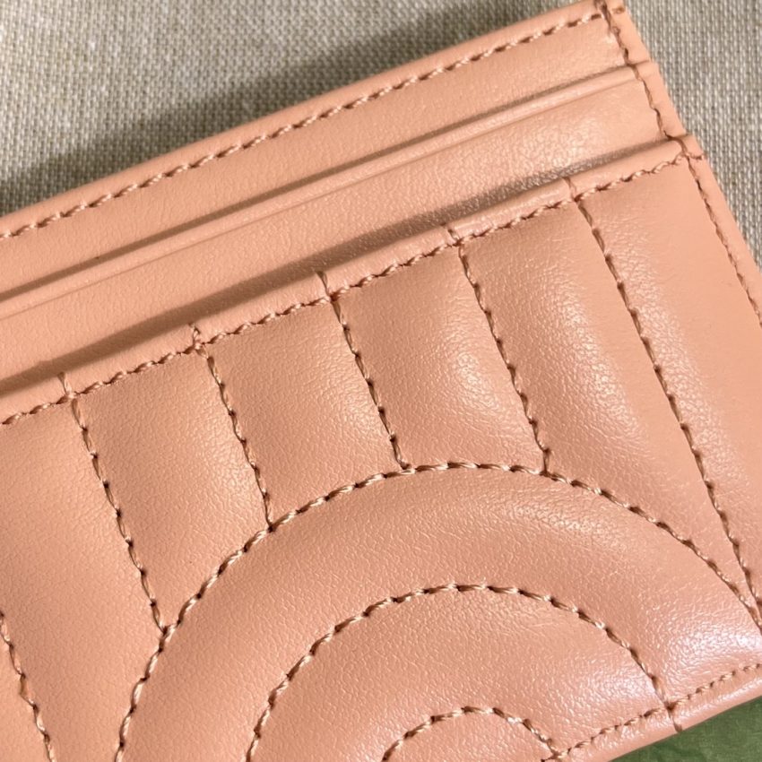 gucci-marmont-card-holder-pink-gallery-5
