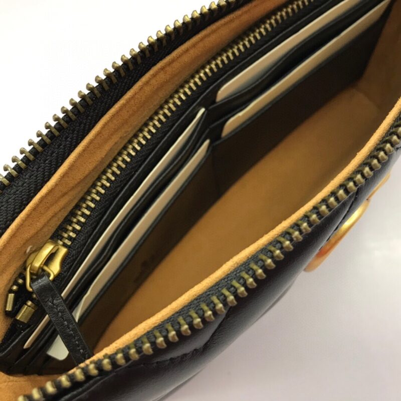 gucci-marmont-matelasse-wallet-on-chain-black-gallery-1