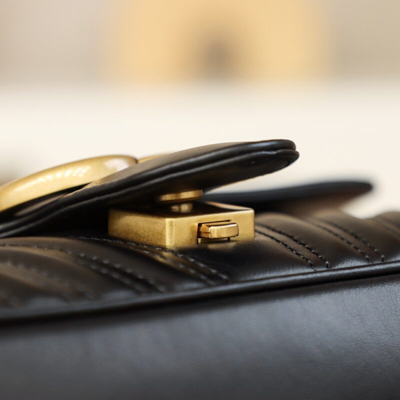 gucci-marmont-medium-black-gallery-14