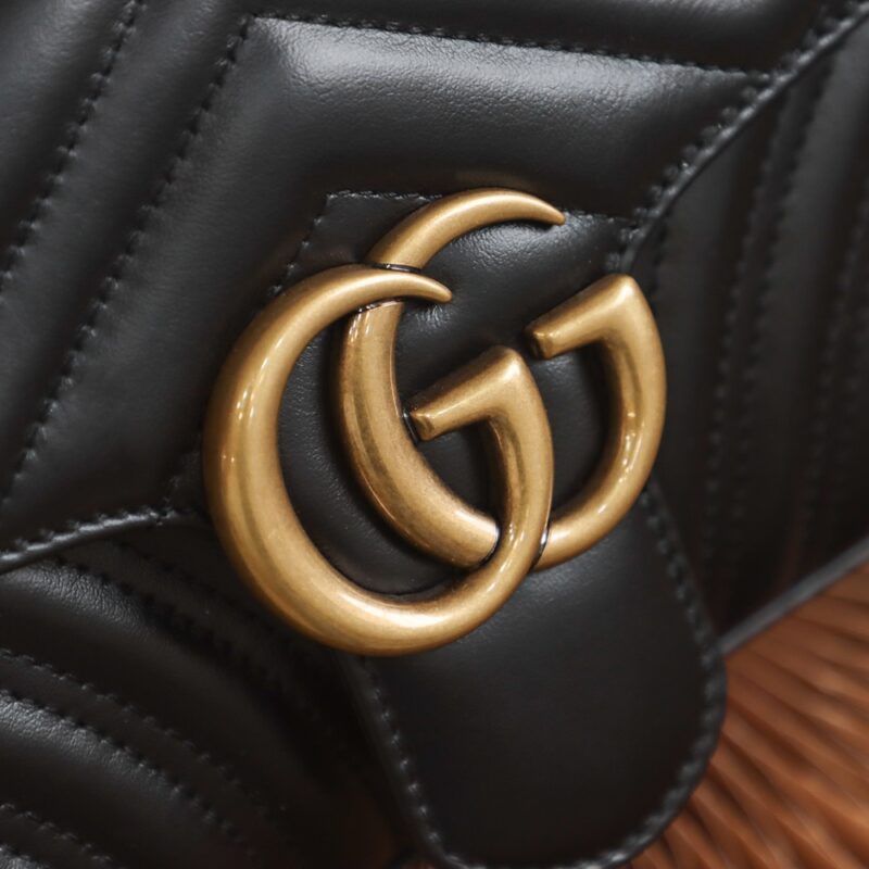 gucci-marmont-medium-black-gallery-17