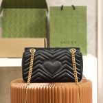 gucci-marmont-medium-black-gallery-2