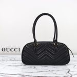 gucci-marmont-small-top-handle-black-gallery-1