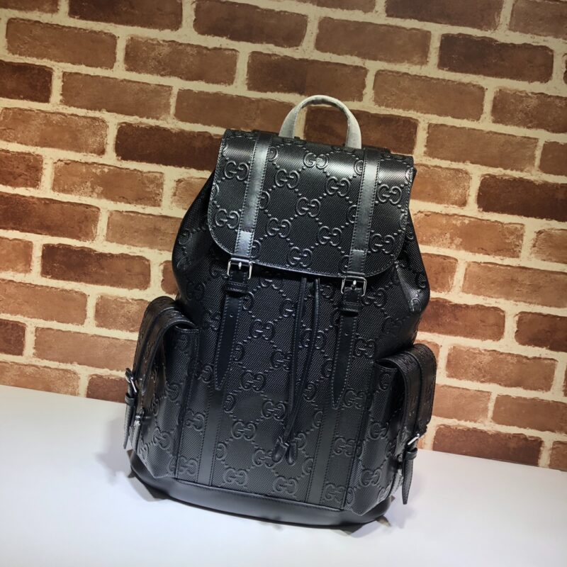 gucci-medium-backpack-full-black-gallery-1