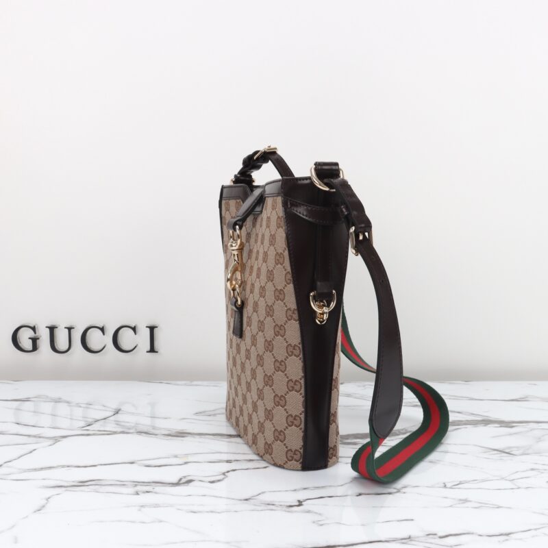 gucci-medium-bucket-beige-gallery-3