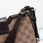 gucci-medium-bucket-beige-gallery-6