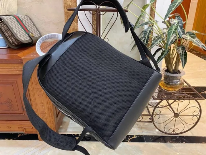 gucci-medium-gg-backpack-with-tag-gallery-3