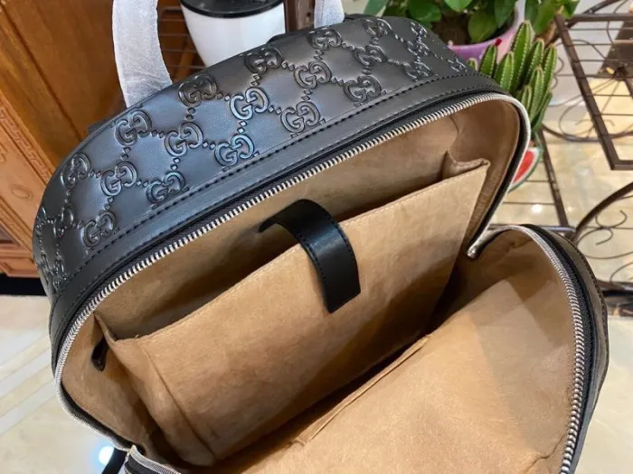 gucci-medium-gg-backpack-with-tag-gallery-5
