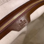 gucci-messenger-bag-with-interlocking-g-gallery-9