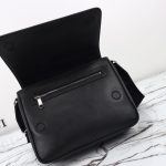 gucci-monogram-messeng-bag-gallery-4