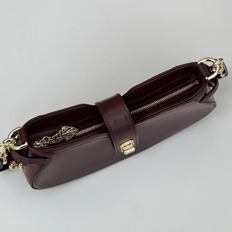 gucci-moon-side-bordeaux-gallery-9