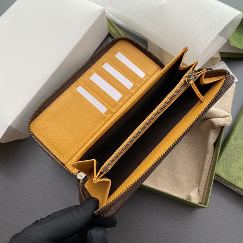 gucci-neo-vintage-wallet-gallery-2