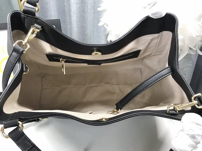 gucci-soho-interlocking-g-gallery-27