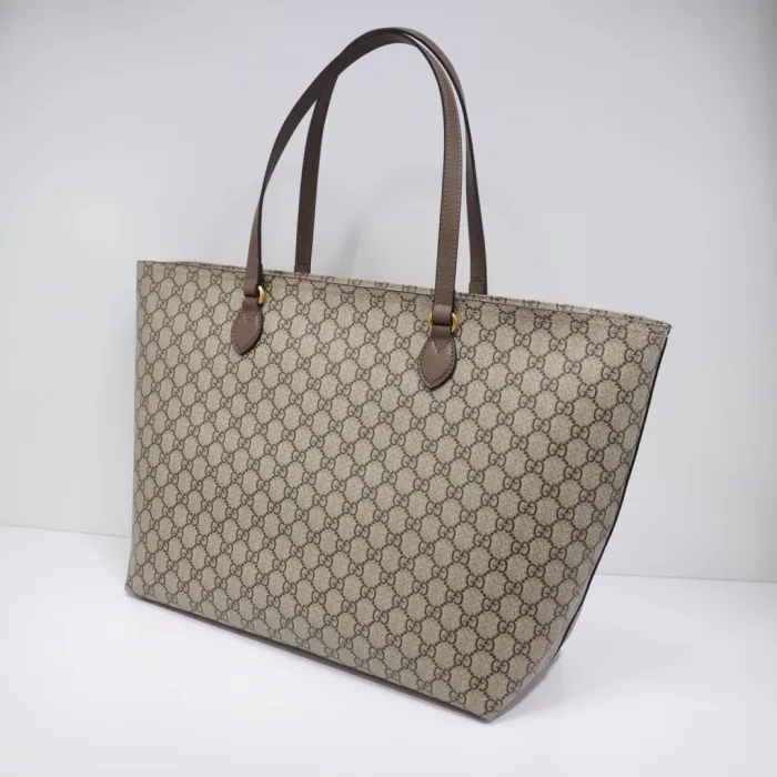 gucci-supreme-shopper-shoulder-bag-gallery-1