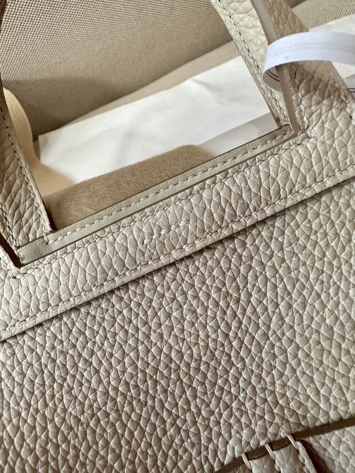 hermes-halzan-white-gallery-6