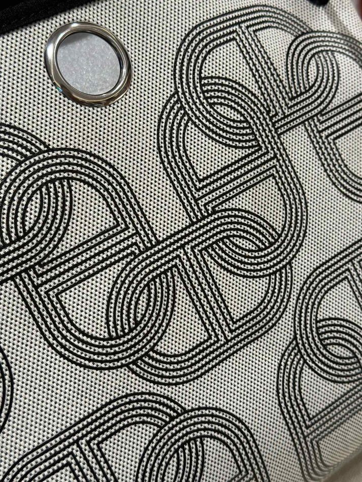 hermes-herbag-31cm-circuit-black-gallery-15