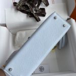 hermes-kelly-epsom-haze-blue-gallery-1