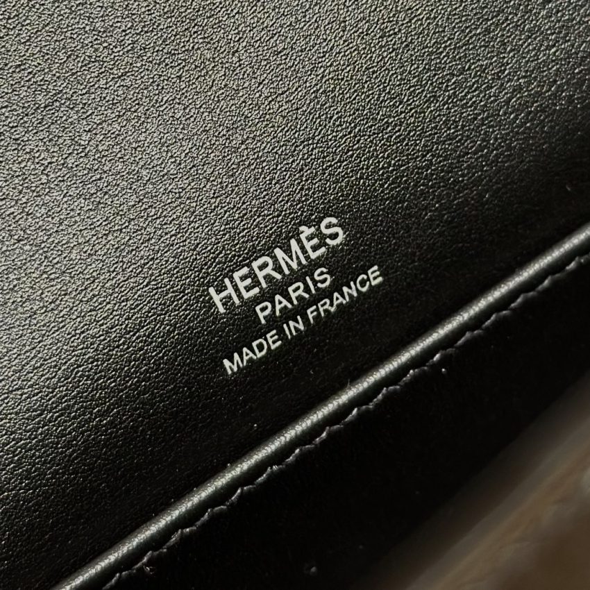 hermes-kelly-pochette-swift-black-gallery-12