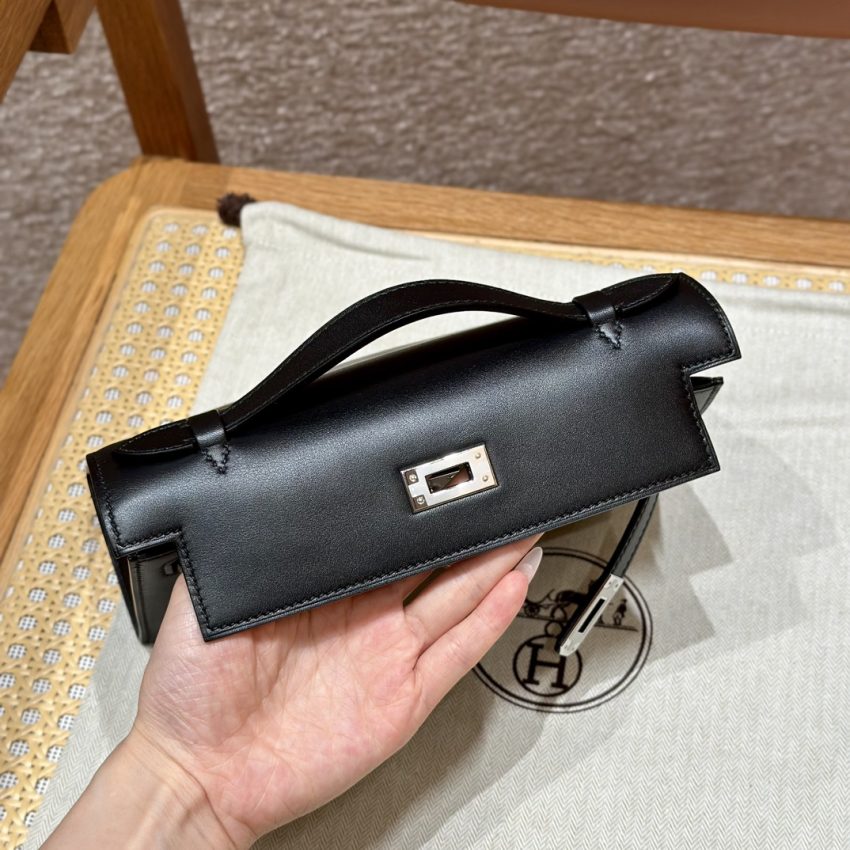hermes-kelly-pochette-swift-black-gallery-16