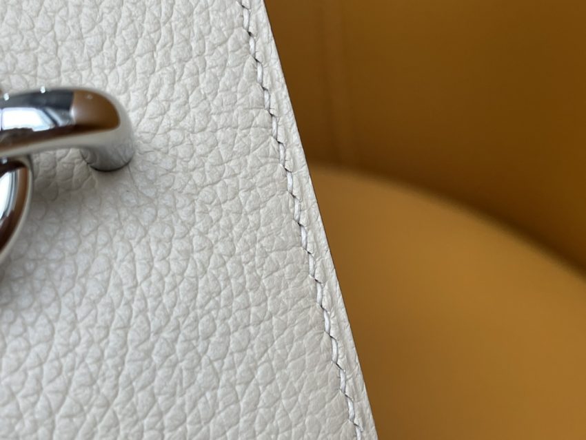 hermes-sac-roulis-white-gallery-1