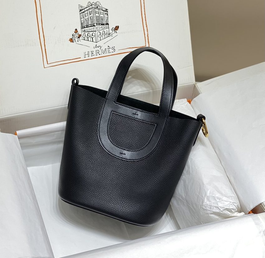 hermes-the-loop-black-gallery-1