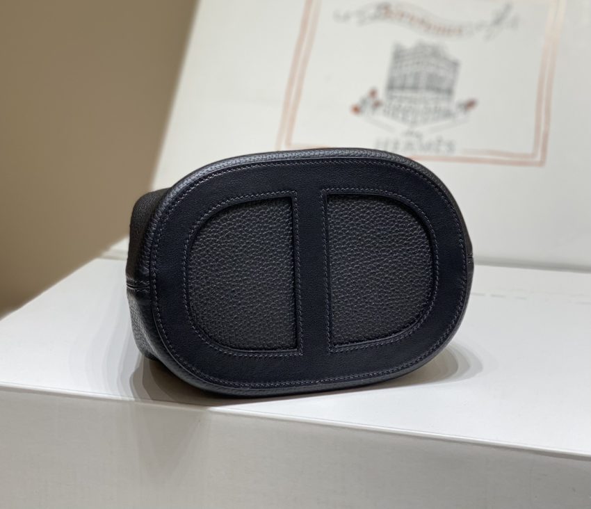 hermes-the-loop-black-gallery-8