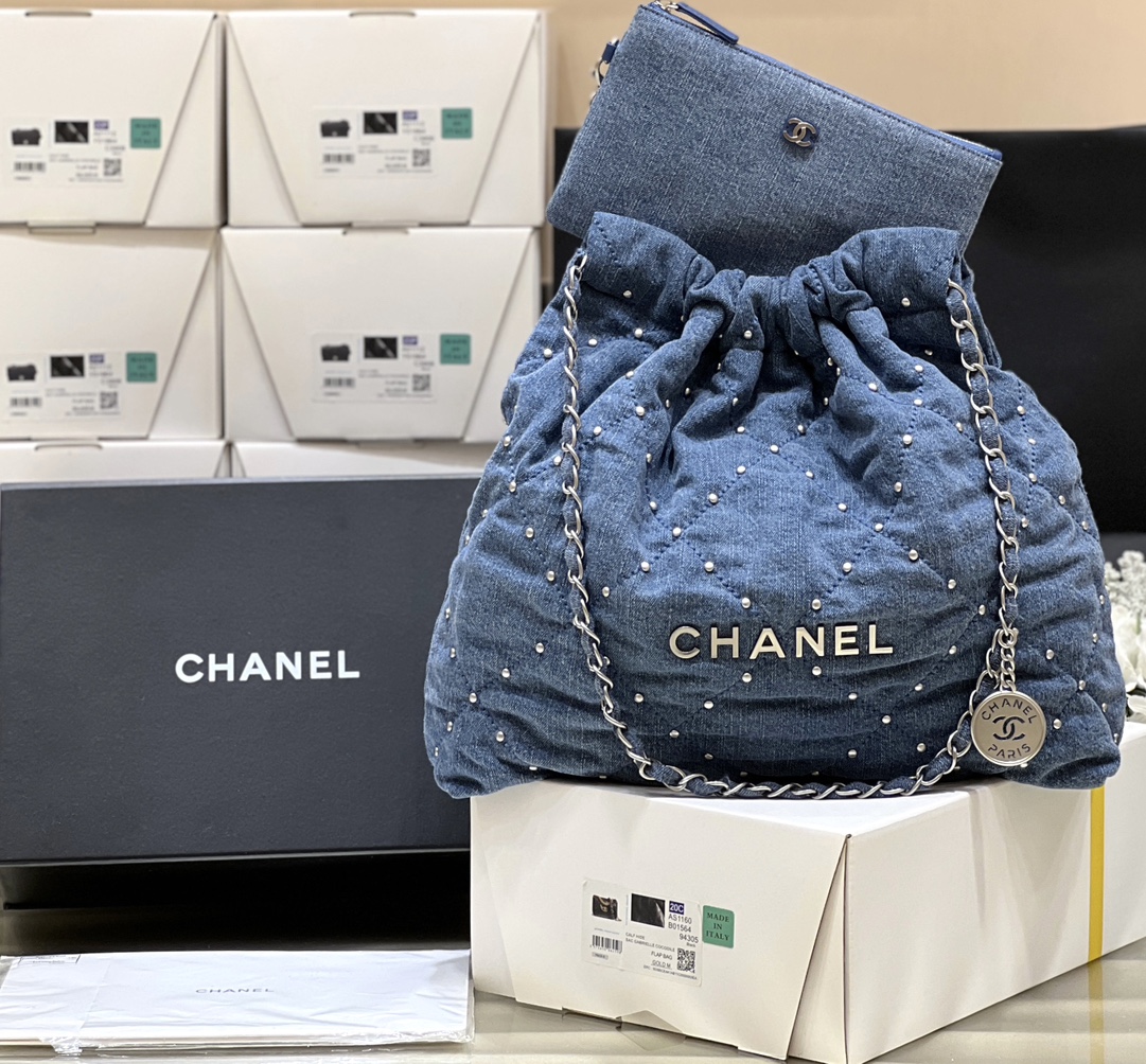 img_f1a04ada_20240505_i1714878647_8187_2.jpg CHANEL 22 Medium Handbag Denim - chanel 22 replica detail 4