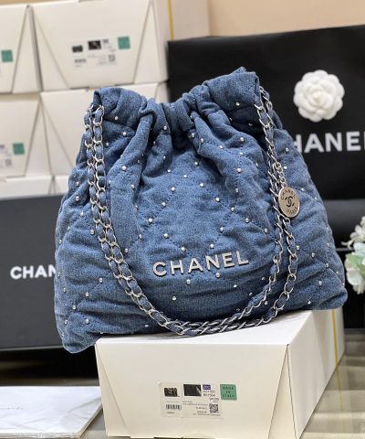 Sac à main CHANEL 22 Medium Denim