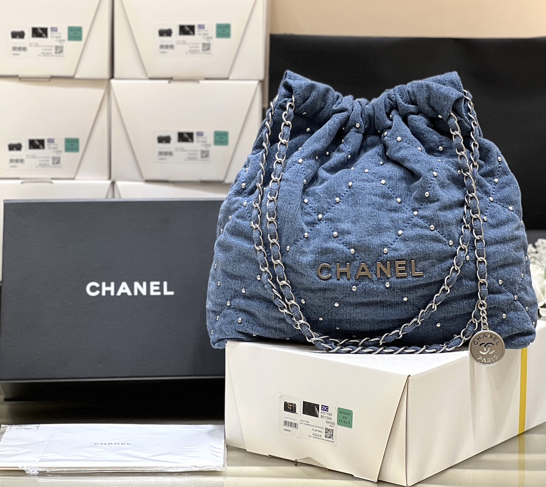 img_f1a04ada_20240505_i1714878648_353_7.jpg CHANEL 22 Medium Handbag Denim - chanel 22 replica detail 7