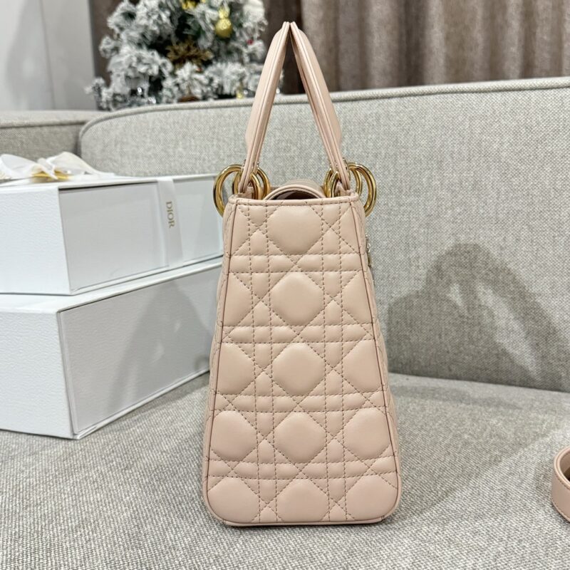 lady-dior-medium-powder-pink-gallery-1