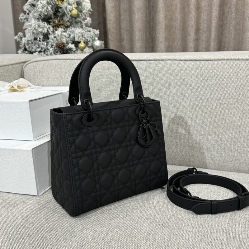 lady-dior-medium-ultramatte-black-gallery-6