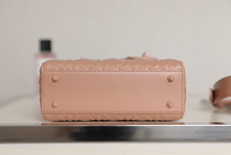 lady-dior-ultramatte-apricode-grid-abc-gallery-2