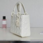 lady-dior-ultramatte-white-grid-abc-gallery-4