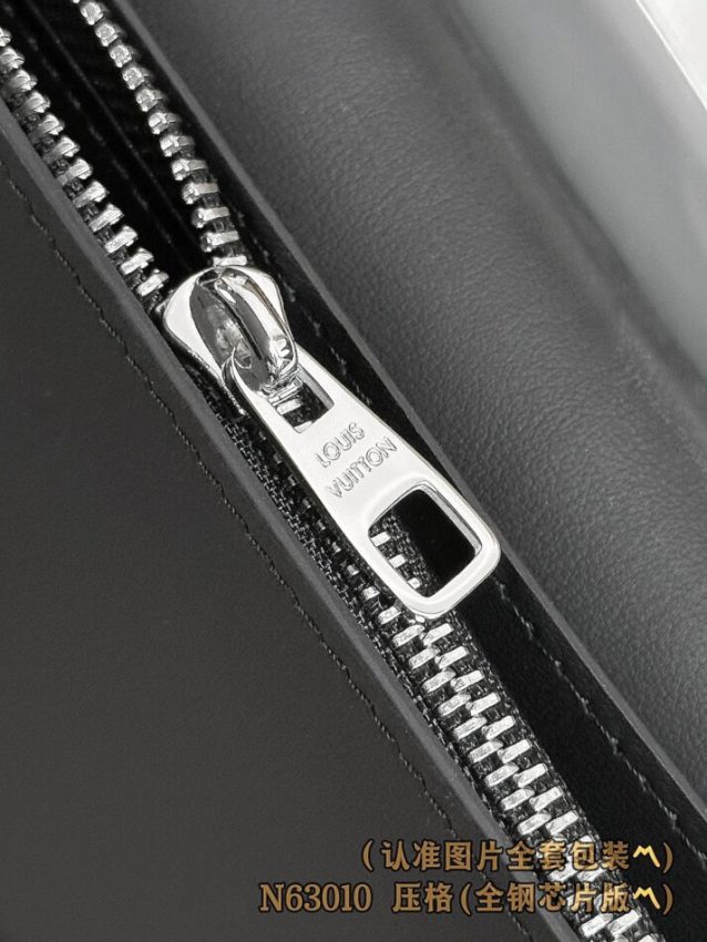 louis-vuitton-brazza-wallet-black-grid-gallery-2
