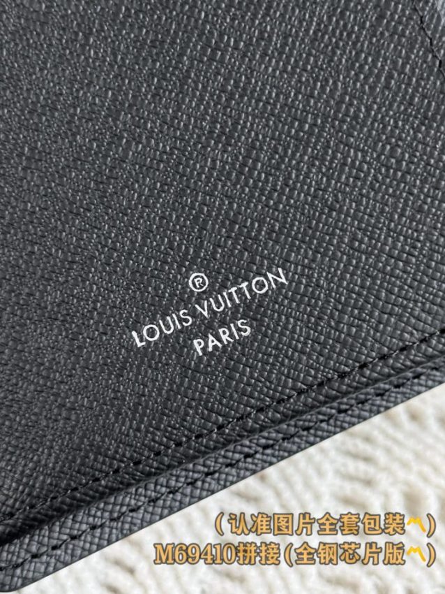 louis-vuitton-brazza-wallet-gallery-5
