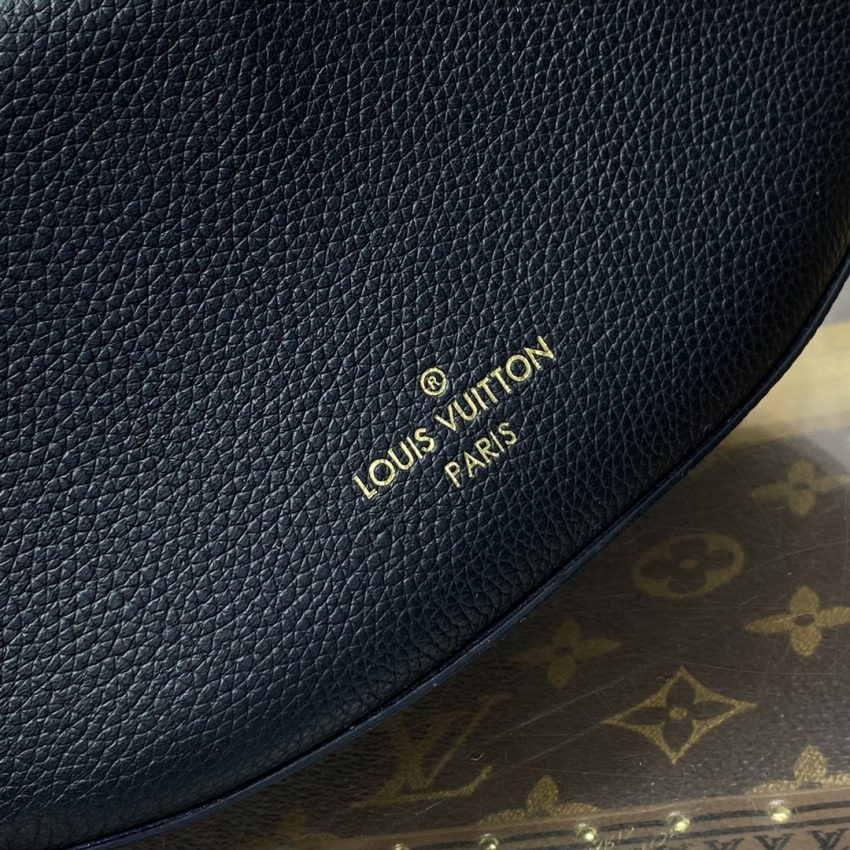 louis-vuitton-bumbag-low-key-black-gallery-3