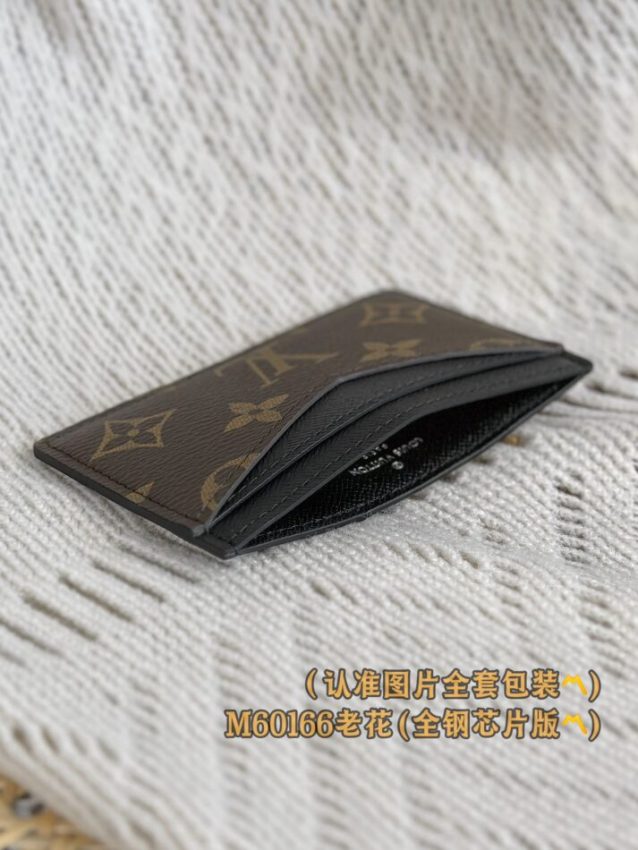 louis-vuitton-card-holder-brown-gallery-13