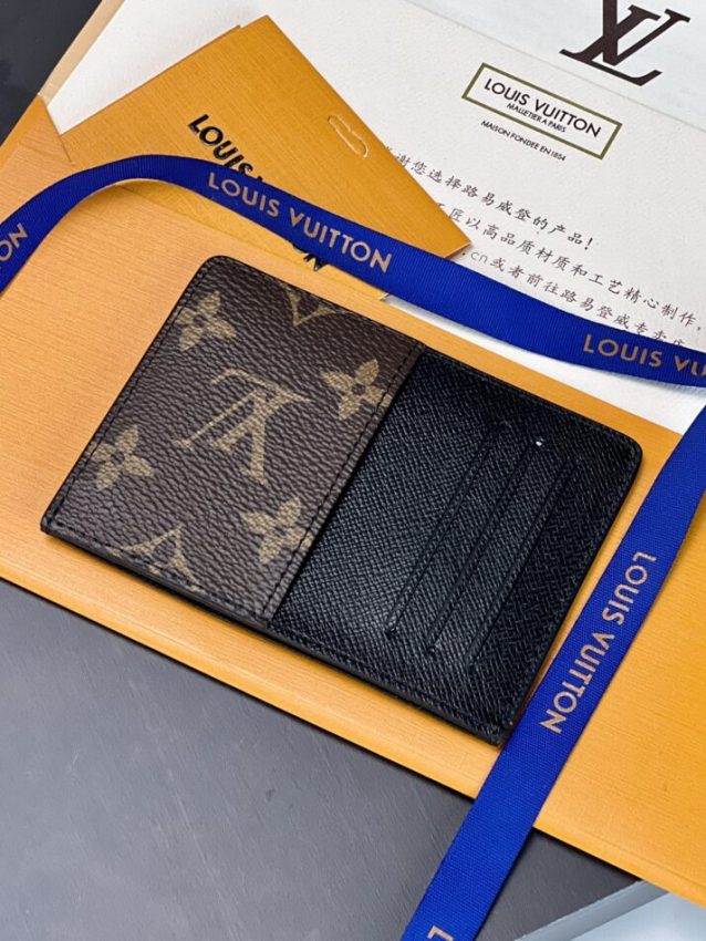 louis-vuitton-card-holder-brown-gallery-2