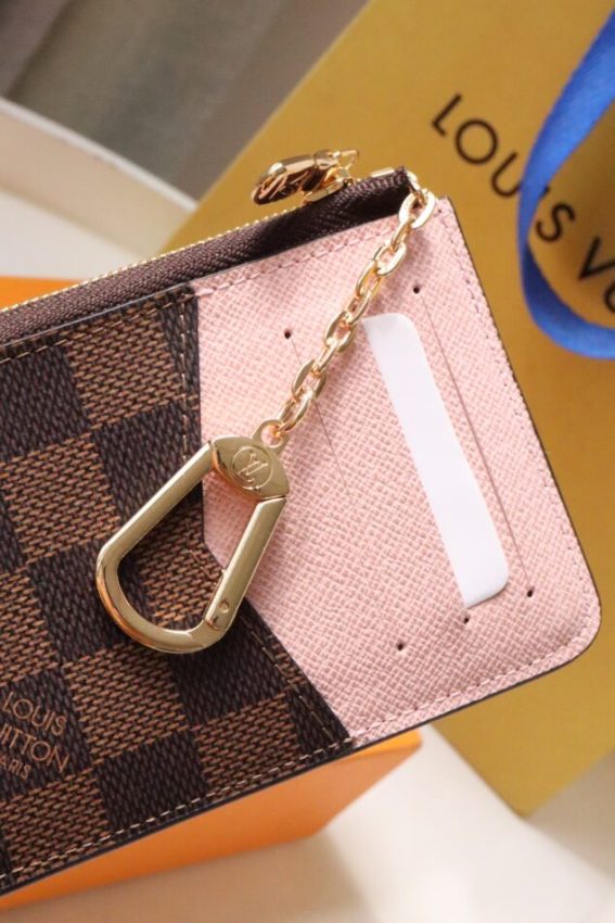 louis-vuitton-card-holder-recto-verso-grid-brown-gallery-1
