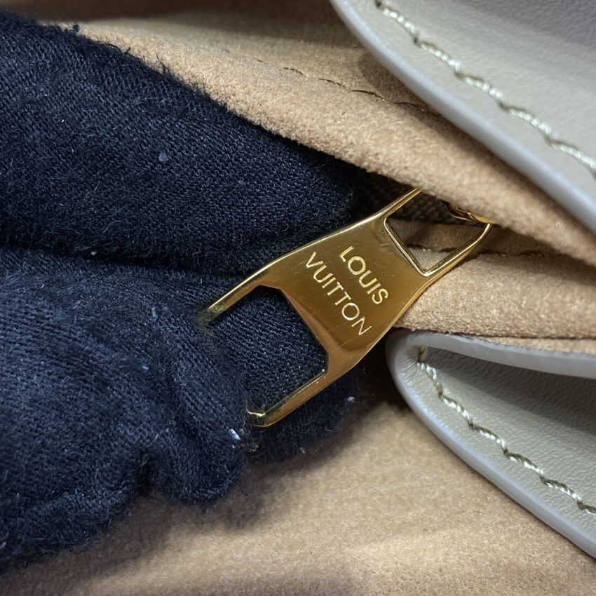 louis-vuitton-dauphine-mini-beige-gallery-4