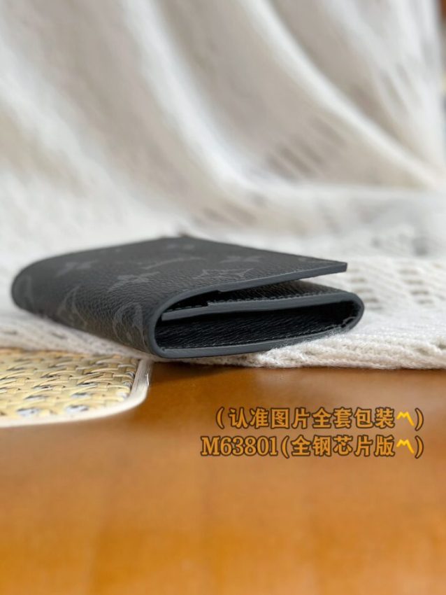 louis-vuitton-envelope-card-holder-black-gallery-7