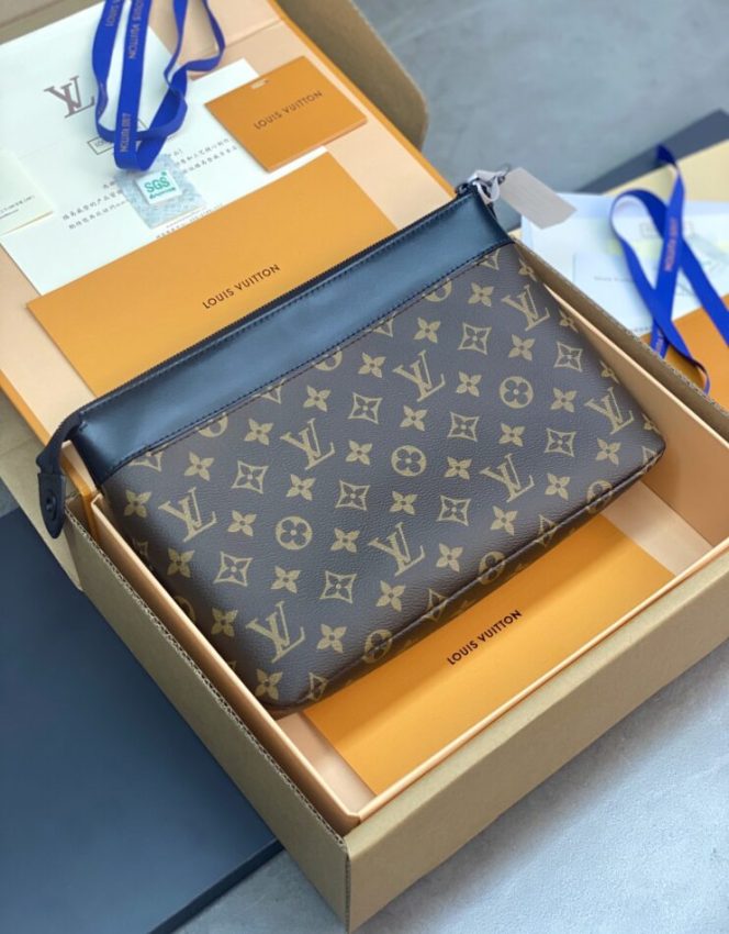louis-vuitton-pochette-voyage-souple-brown-gallery-7