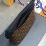 louis-vuitton-pochette-voyage-souple-brown-gallery-9