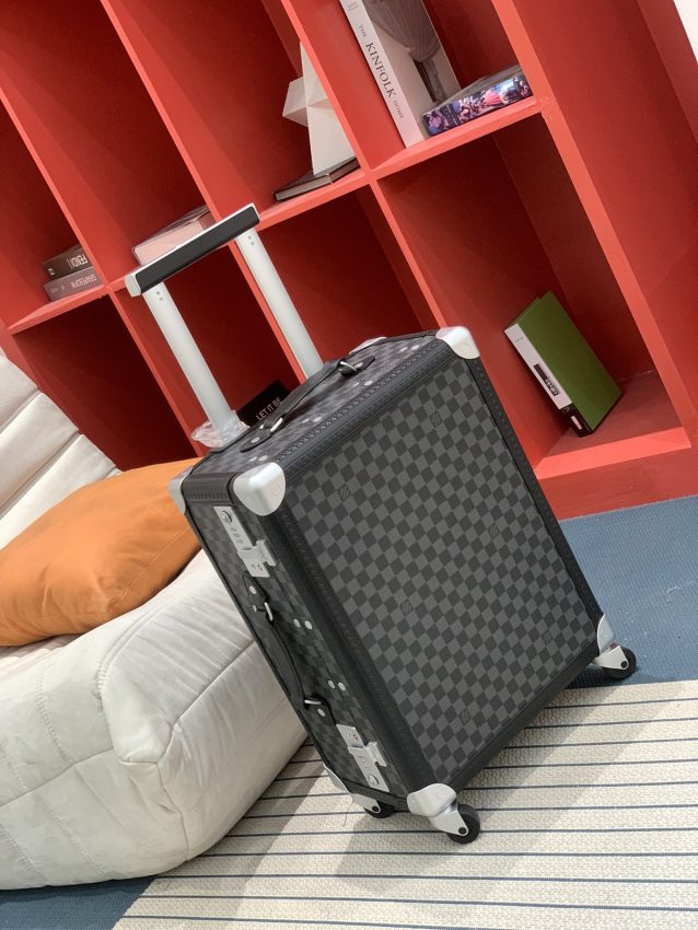louis-vuitton-suitcase-gallery-13