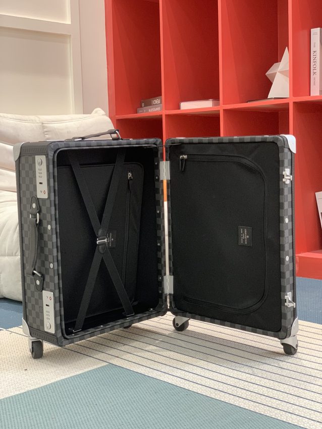 louis-vuitton-suitcase-gallery-17