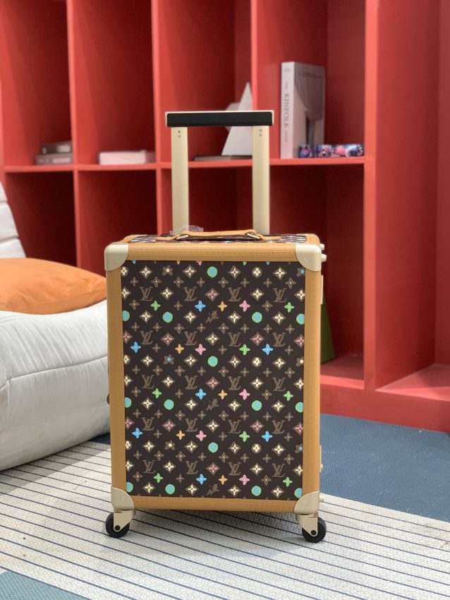 louis-vuitton-suitcase-gallery-4