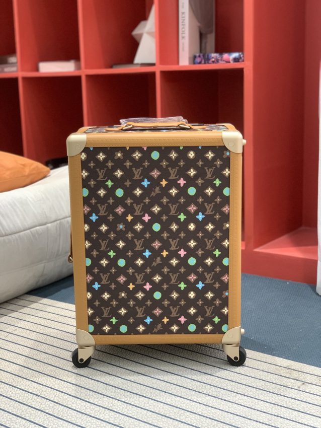 louis-vuitton-suitcase-gallery-5