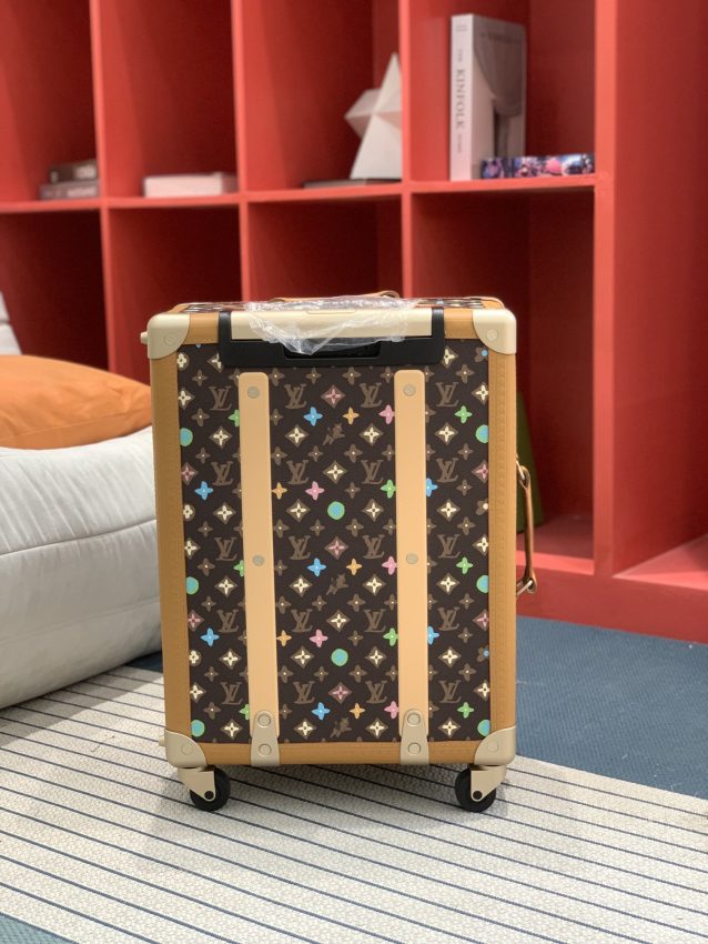 louis-vuitton-suitcase-gallery-6
